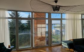 Apartament Modry z widokiem na jezioro